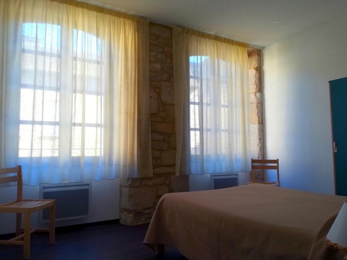 Gite La Maison Des Pelerins Villeneuve-d'Aveyron Экстерьер фото