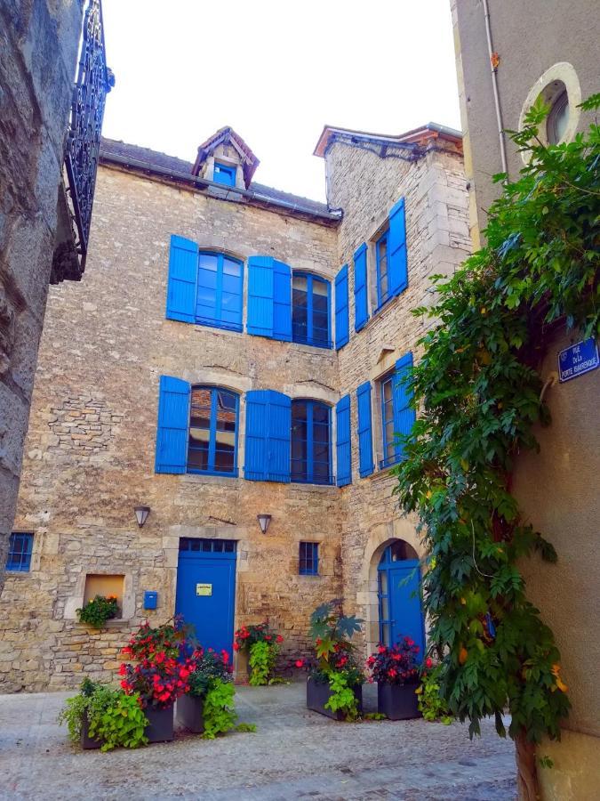 Gite La Maison Des Pelerins Villeneuve-d'Aveyron Экстерьер фото